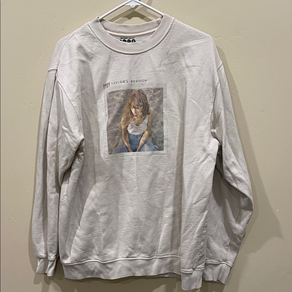 Taylor Swift Jackets & Blazers - Taylor swift 1989 sweatshirt